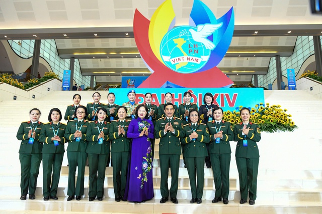 Chủ tịch Quốc hội Trần Thanh Mẫn dự Đại hội đại biểu Phụ nữ toàn quốc- Ảnh 4. Chủ tịch Quốc hội Trần Thanh Mẫn dự Đại hội đại biểu Phụ nữ toàn quốc- Ảnh 4.
