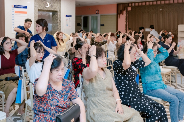 Talkshow 'Tìm lại giấc ngủ tự nhiên': khi người mất ngủ được lắng nghe và thấu hiểu- Ảnh 2.