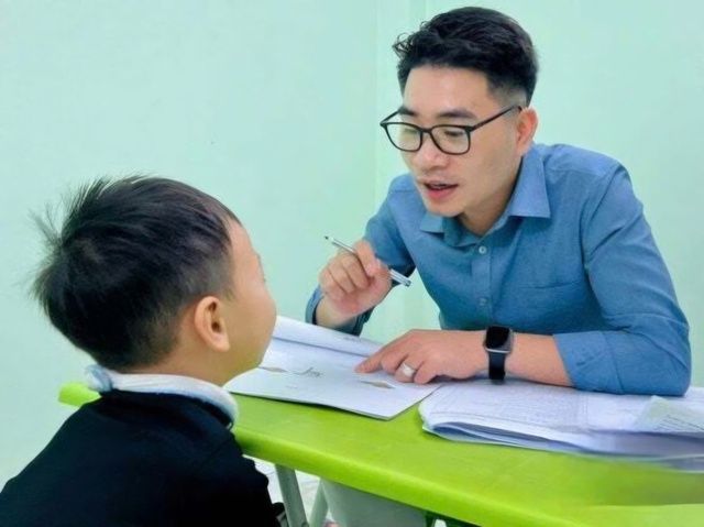 Bảo vệ trẻ em trong thời đại số
- Kỳ 2: Những rủi ro ẩn sau màn hình điện thoại- Ảnh 1.