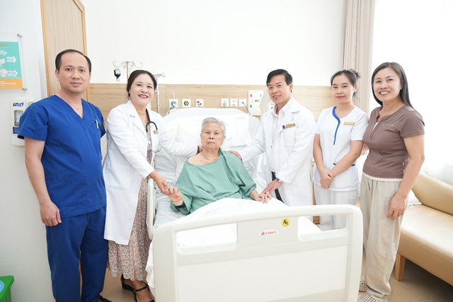 Vinmec Hải Phòng điều trị thành công cho cụ bà 93 tuổi suy đa cơ quan trên nền nhiều bệnh lý nguy hiểm- Ảnh 1.