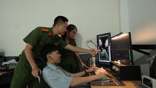 Gần dân từ không gian số:
Kỳ 1: Phía sau video triệu view của 'đạo diễn áo xanh'- Ảnh 4.