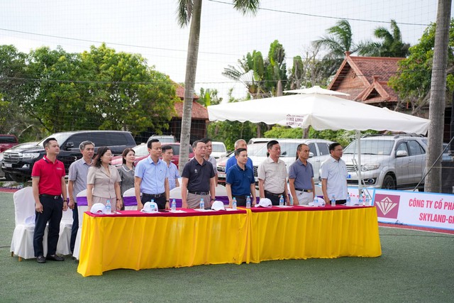 Hơn 100 nhà báo tranh tài tại Giải Bóng đá Báo chí miền Trung- Ảnh 1.