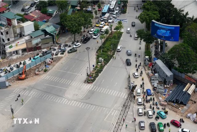 Hà Nội điều chỉnh tổ chức giao thông phạm vi nút giao La Thành-Nguyễn Chí Thanh- Ảnh 1.