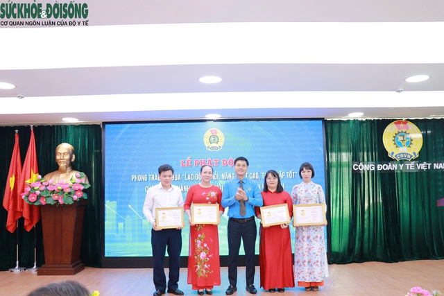 Công đoàn Y tế Việt Nam phát động phong trào thi đua 'Lao động giỏi, năng suất cao, thu nhập tốt'- Ảnh 3. Công đoàn Y tế Việt Nam phát động phong trào thi đua 'Lao động giỏi, năng suất cao, thu nhập tốt'- Ảnh 3.