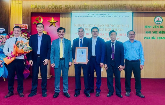 Hội Đột quỵ Thế giới trao chứng nhận Vàng cho BVĐK khu vực miền núi phía Bắc Quảng Nam- Ảnh 1. Hội Đột quỵ Thế giới trao chứng nhận Vàng cho BVĐK khu vực miền núi phía Bắc Quảng Nam- Ảnh 1.