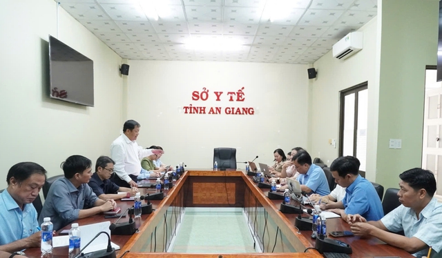 An Giang triển khai mô hình cộng đồng ngăn chặn véc tơ sốt xuất huyết- Ảnh 2. An Giang triển khai mô hình cộng đồng ngăn chặn véc tơ sốt xuất huyết- Ảnh 2.