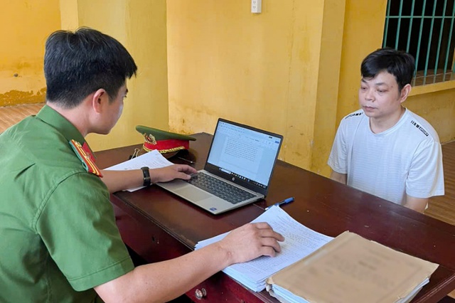 Khởi tố nguyên Giám đốc kinh doanh Công ty Cổ phần Đồng Tâm tội 'Lừa đảo chiếm đoạt tài sản'- Ảnh 1. Khởi tố nguyên Giám đốc kinh doanh Công ty Cổ phần Đồng Tâm tội 'Lừa đảo chiếm đoạt tài sản'- Ảnh 1.