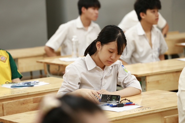 Nhiều khu vực mưa dông ngày thi tốt nghiệp THPT 2026- Ảnh 1. Nhiều khu vực mưa dông ngày thi tốt nghiệp THPT 2026- Ảnh 1.
