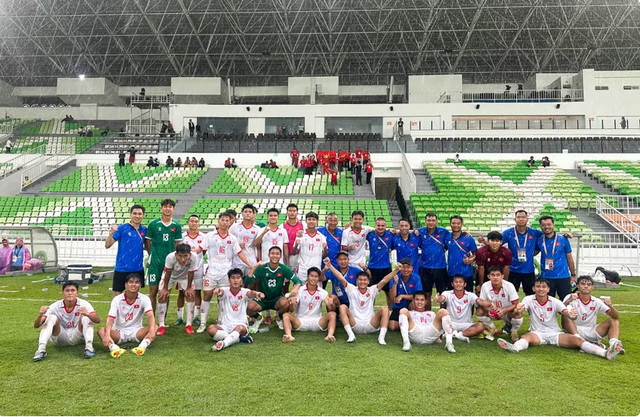 U19 Thái Lan giúp U19 Việt Nam thêm hy vọng vào bán kết U19 Đông Nam Á 2026- Ảnh 1. U19 Thái Lan giúp U19 Việt Nam thêm hy vọng vào bán kết U19 Đông Nam Á 2026- Ảnh 1.