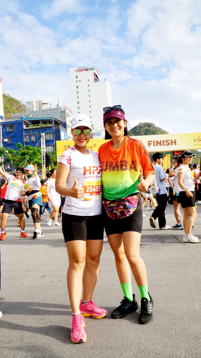 Hải Phòng: Nhiều vận động viên quốc tế tham gia giải Marathon 'Sắc màu hoàng hôn Cát Bà- 2024'

- Ảnh 11.