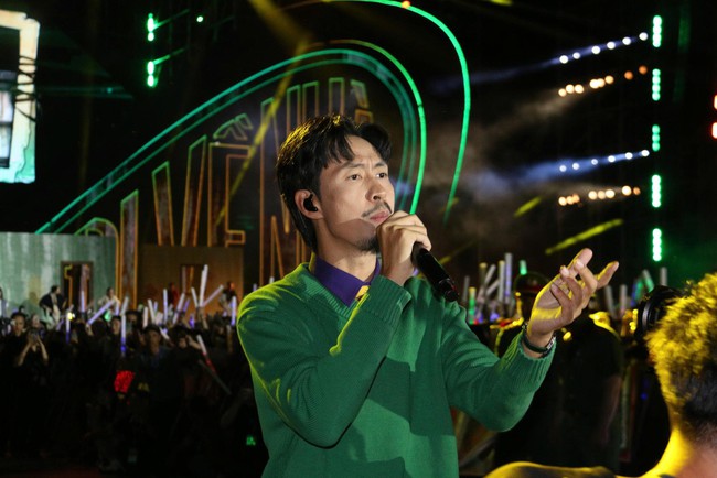 Đen Vâu, Trọng Tấn bùng nổ trong Concert 'Quảng Ninh - Đất mỏ anh hùng'- Ảnh 5.