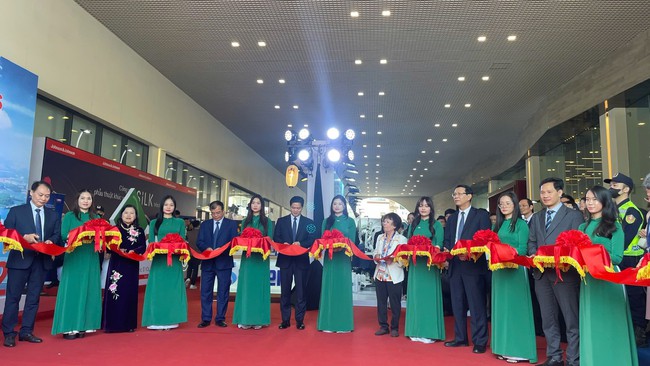 Hội nhãn khoa Việt Nam tiên phong ứng dụng công nghệ vào chuyên môn- Ảnh 5. Hội nhãn khoa Việt Nam tiên phong ứng dụng công nghệ vào chuyên môn- Ảnh 5.