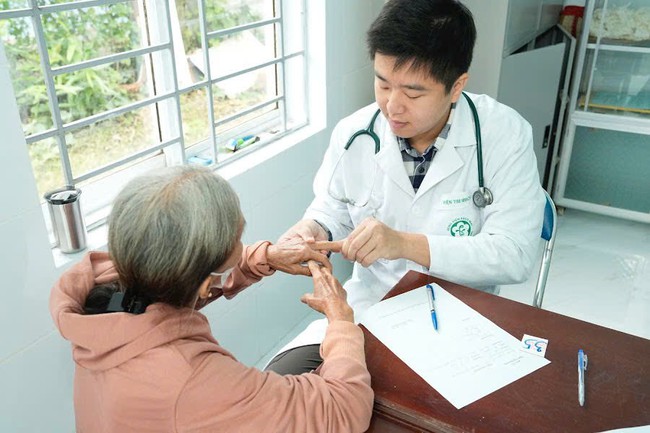 Trăn trở của bác sĩ tim mạch vừa về từ rốn lũ Đắk Lắk- Ảnh 4.