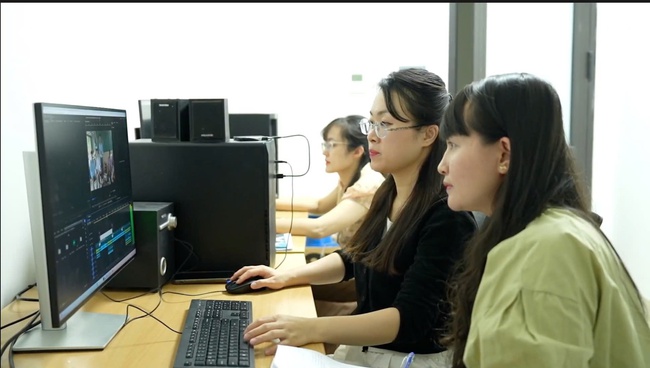 'Ánh sáng phía cuối đường' và những người kể chuyện từ tuyến đầu phòng, chống HIV/AIDS- Ảnh 4.