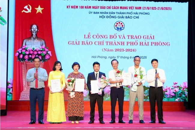Báo Sức khỏe và Đời sống nhận nhiều giải thưởng báo chí vùng Đông Bắc- Ảnh 7. Báo Sức khỏe và Đời sống nhận nhiều giải thưởng báo chí vùng Đông Bắc- Ảnh 7.