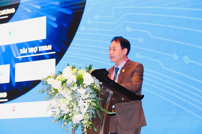 Hội nghị Dịch kính – Võng mạc Việt Nam lần thứ 13: Cập nhật tiến bộ, hướng tới mục tiêu giảm mù lòa- Ảnh 2. Hội nghị Dịch kính – Võng mạc Việt Nam lần thứ 13: Cập nhật tiến bộ, hướng tới mục tiêu giảm mù lòa- Ảnh 2.