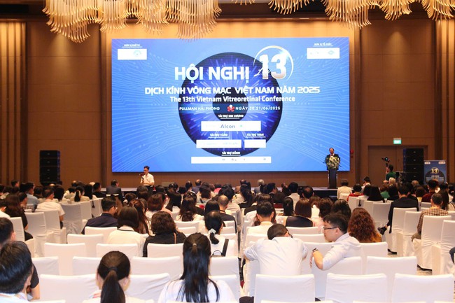 Hội nghị Dịch kính – Võng mạc Việt Nam lần thứ 13: Cập nhật tiến bộ, hướng tới mục tiêu giảm mù lòa- Ảnh 1. Hội nghị Dịch kính – Võng mạc Việt Nam lần thứ 13: Cập nhật tiến bộ, hướng tới mục tiêu giảm mù lòa- Ảnh 1.