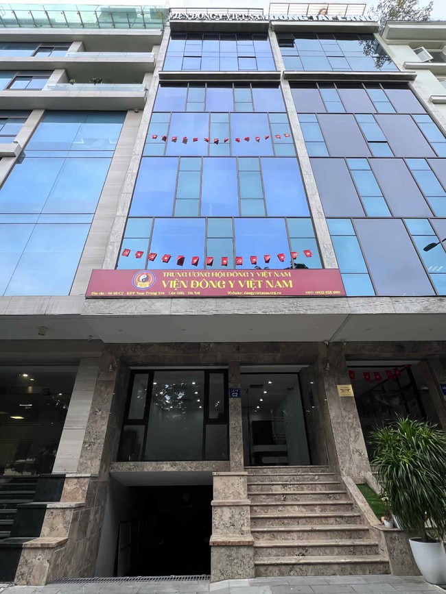 Viện Đông Y Việt Nam: Đào tạo đặc thù truyền nghề Lương y - bảo tồn tinh hoa y học cổ truyền dân tộc- Ảnh 2. Viện Đông Y Việt Nam: Đào tạo đặc thù truyền nghề Lương y - bảo tồn tinh hoa y học cổ truyền dân tộc- Ảnh 2.