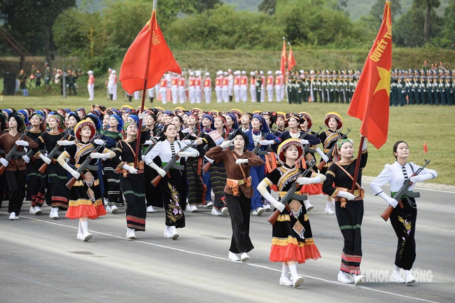 Tâm sự của nữ chiến sĩ 2 lần được chọn làm Khối trưởng trong đoàn diễu binh- Ảnh 3. Tâm sự của nữ chiến sĩ 2 lần được chọn làm Khối trưởng trong đoàn diễu binh- Ảnh 3.