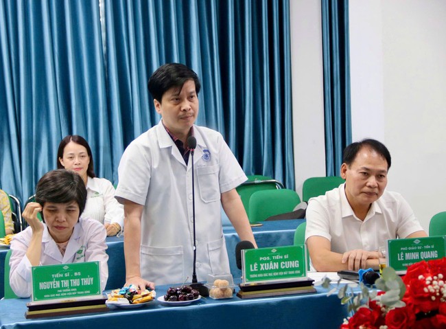 Thêm cơ hội hồi sinh ánh sáng cho bệnh nhân mù lòa nhờ ghép giác mạc- Ảnh 3. Thêm cơ hội hồi sinh ánh sáng cho bệnh nhân mù lòa nhờ ghép giác mạc- Ảnh 3.