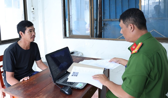 Điều xe ôm vào nơi vắng rồi đâm trọng thương để cướp xe- Ảnh 1. Điều xe ôm vào nơi vắng rồi đâm trọng thương để cướp xe- Ảnh 1.