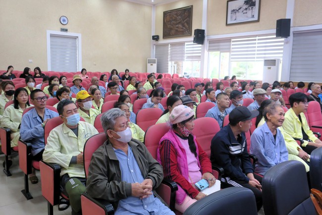 Hải Phòng: Tri ân thầy thuốc, tiếp sức người bệnh nhân ngày Thầy thuốc Việt Nam- Ảnh 3. Hải Phòng: Tri ân thầy thuốc, tiếp sức người bệnh nhân ngày Thầy thuốc Việt Nam- Ảnh 3.