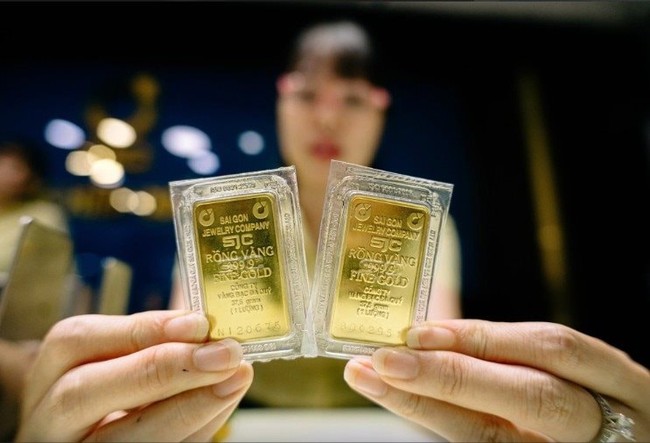 Chốt giá vàng hôm nay ngày 4/4 nằm yên nghe ngóng- Ảnh 1.