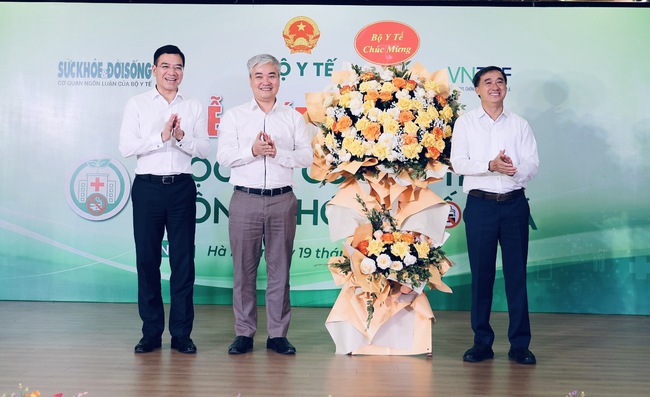 Phát động Cuộc thi “Cơ sở y tế không khói thuốc lá” lần II- Ảnh 2. Phát động Cuộc thi “Cơ sở y tế không khói thuốc lá” lần II- Ảnh 2.