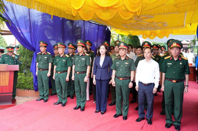 Quảng Ninh mở chiến dịch 500 ngày đêm tìm kiếm, quy tập và xác định danh tính hài cốt liệt sĩ- Ảnh 1. Quảng Ninh mở chiến dịch 500 ngày đêm tìm kiếm, quy tập và xác định danh tính hài cốt liệt sĩ- Ảnh 1.