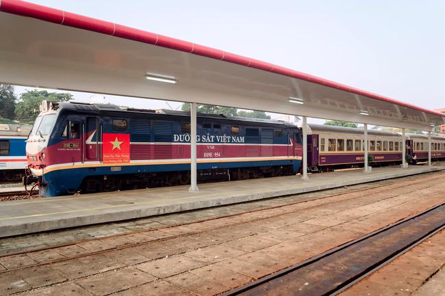 Điều gì khiến tuyến tàu Cố đô Huế - Phong Nha được kỳ vọng thành sản phẩm du lịch mới?- Ảnh 3.