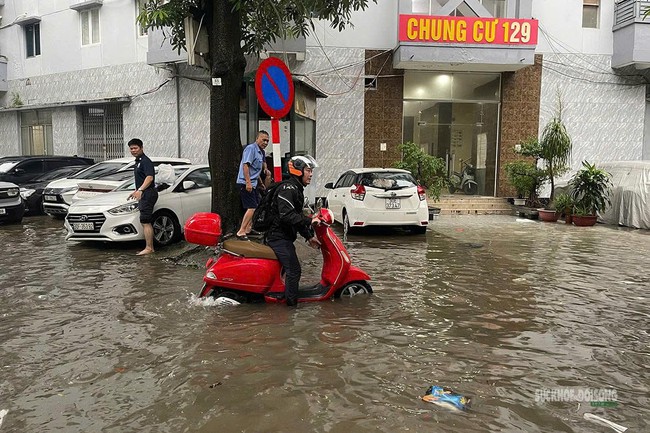Cập nhật các tuyến đường ngập ở Hà Nội hôm nay 17/9 - Ảnh 12.
