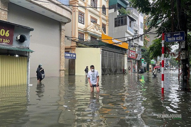 Cập nhật các tuyến đường ngập ở Hà Nội hôm nay 17/9 - Ảnh 13.