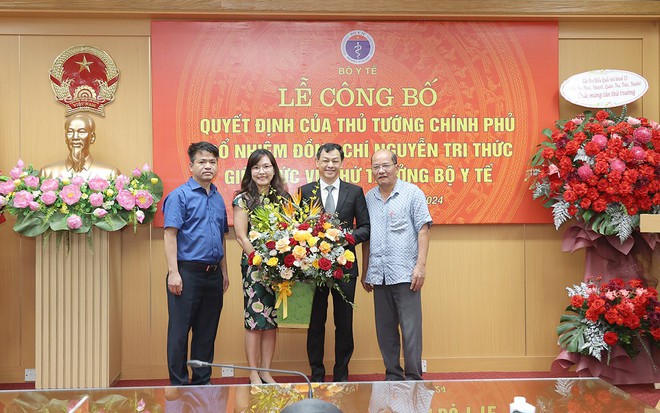 Công bố Quyết định của Thủ tướng bổ nhiệm Thứ trưởng Bộ Y tế Nguyễn Tri Thức- Ảnh 10.