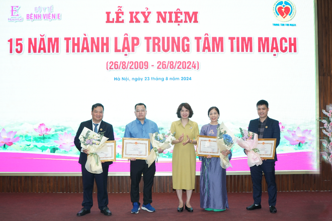 Nơi thầy thuốc thực hiện vẹn tròn sứ mệnh hồi sinh nhiều trái tim mong manh- Ảnh 5.