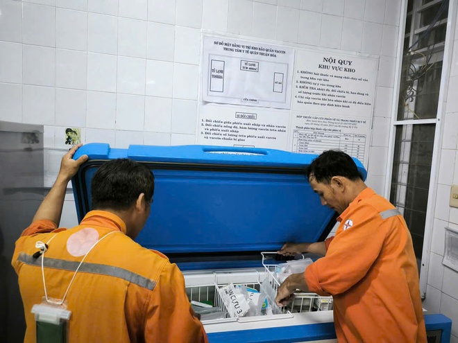 Tình người trong cơn lũ lịch sử- Ảnh 8. Tình người trong cơn lũ lịch sử- Ảnh 8.