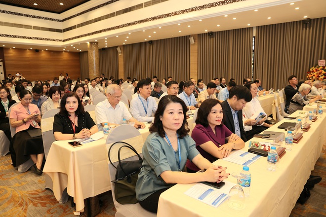 Thứ trưởng Bộ Y tế: Đẩy mạnh ứng dụng trí tuệ nhân tạo trong giám sát, phân tích, dự phòng dịch bệnh
- Ảnh 3.