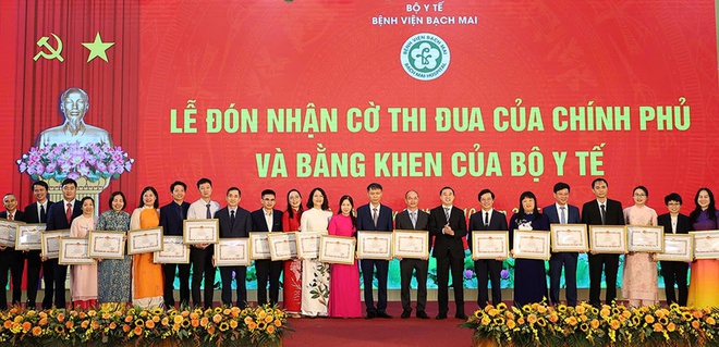 Bộ trưởng Đào Hồng Lan giao nhiệm vụ xây dựng bệnh viện thông minh toàn diện cho Bạch Mai- Ảnh 6.