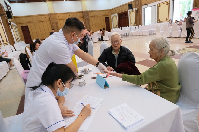 Đái tháo đường và thiếu i-ốt đe dọa sức khỏe người Việt- Ảnh 5. Đái tháo đường và thiếu i-ốt đe dọa sức khỏe người Việt- Ảnh 5.