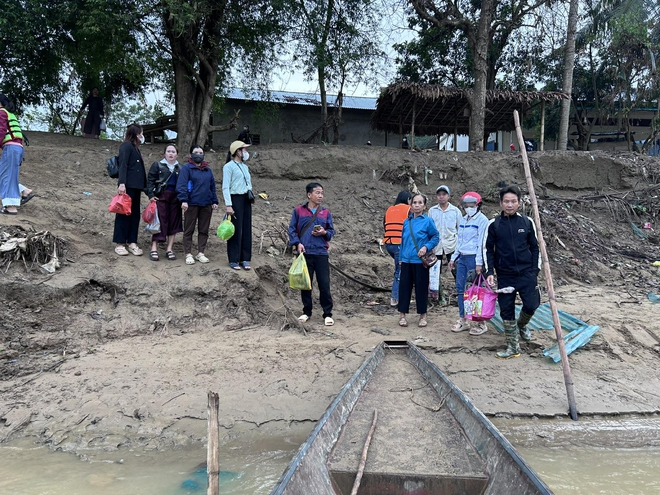 Mong một cây cầu vượt lũ- Ảnh 3.