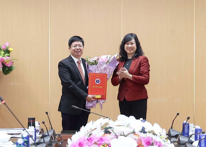 Bộ trưởng Bộ Y tế trao quyết định điều động, bổ nhiệm, bổ nhiệm lại lãnh đạo nhiều đơn vị- Ảnh 3.