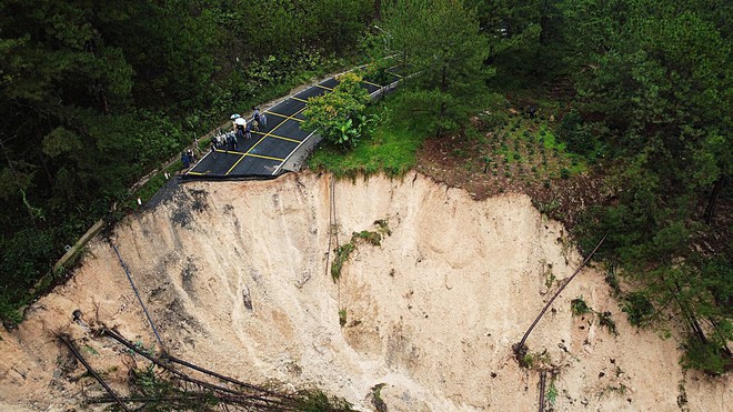 Thêm 2 tuyến huyết mạch giao thông phải công bố tình huống khẩn cấp- Ảnh 3.