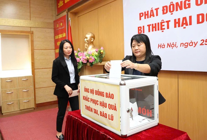 Bộ Y tế phát động ủng hộ đồng bào miền Trung, Tây Nguyên bị thiệt hại do bão, lũ - Ảnh 18. Bộ Y tế phát động ủng hộ đồng bào miền Trung, Tây Nguyên bị thiệt hại do bão, lũ - Ảnh 18.