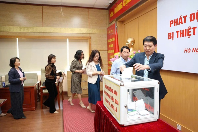 Bộ Y tế phát động ủng hộ đồng bào miền Trung, Tây Nguyên bị thiệt hại do bão, lũ - Ảnh 5. Bộ Y tế phát động ủng hộ đồng bào miền Trung, Tây Nguyên bị thiệt hại do bão, lũ - Ảnh 5.