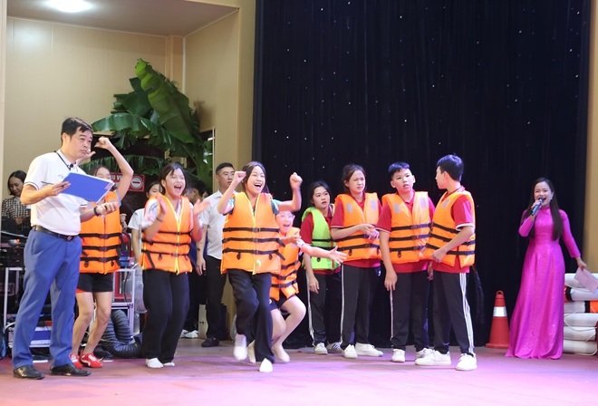 Nghệ An siết chặt phòng, chống đuối nước trẻ em: Quyết tâm không để thêm một sinh mạng bị cuốn đi- Ảnh 3.