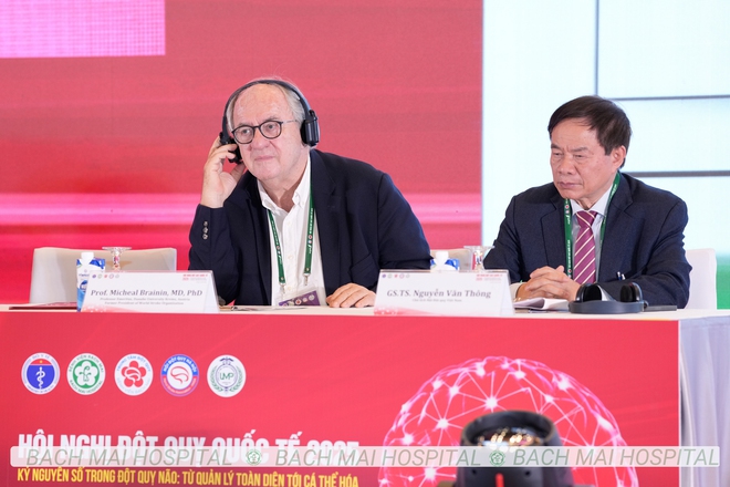 Thứ trưởng Bộ Y tế: Nỗ lực để mỗi người dân được tiếp cận cấp cứu, điều trị đột quỵ trong 'thời gian vàng'
- Ảnh 4.