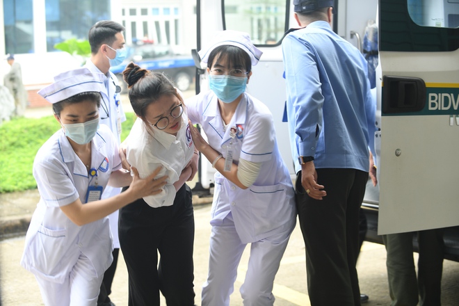 Bộ Y tế tổ chức diễn tập đáp ứng y tế trong tình huống khủng bố- Ảnh 8. Bộ Y tế tổ chức diễn tập đáp ứng y tế trong tình huống khủng bố- Ảnh 8.