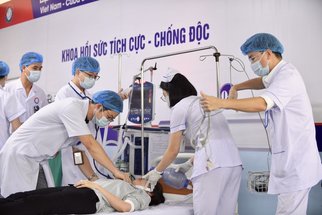 Bộ Y tế tổ chức diễn tập đáp ứng y tế trong tình huống khủng bố- Ảnh 9. Bộ Y tế tổ chức diễn tập đáp ứng y tế trong tình huống khủng bố- Ảnh 9.