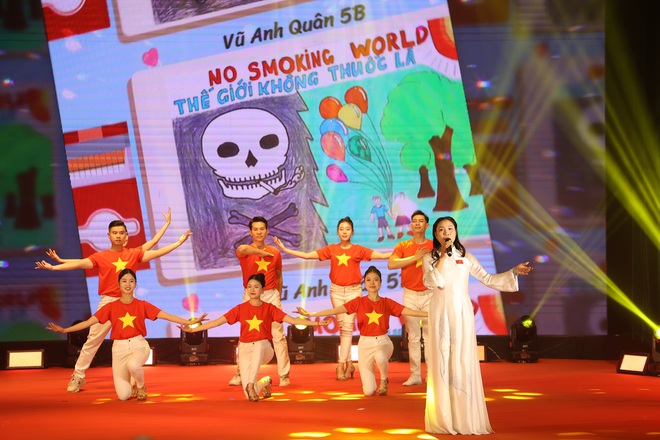 Tôn vinh những sáng tác âm nhạc lan toả thông điệp phòng chống tác hại của thuốc lá- Ảnh 7. Tôn vinh những sáng tác âm nhạc lan toả thông điệp phòng chống tác hại của thuốc lá- Ảnh 7.