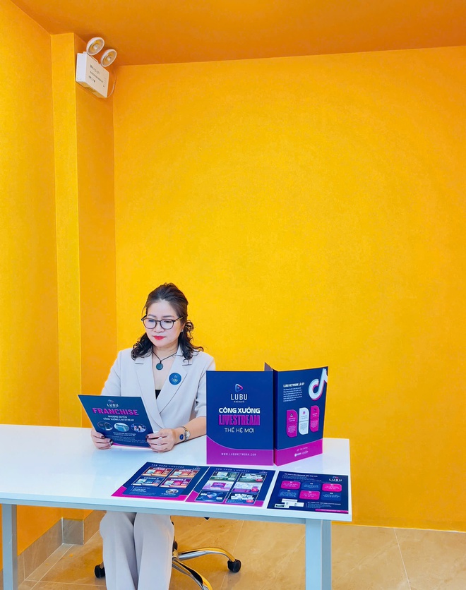 Cuộc thi TÔI KHOẺ ĐẸP HƠN: 'Hồi sinh năng lượng tuổi trung niên' - Hành trình thay đổi sức khỏe của ứng viên Nguyễn Như Quỳnh- Ảnh 9. Cuộc thi TÔI KHOẺ ĐẸP HƠN: 'Hồi sinh năng lượng tuổi trung niên' - Hành trình thay đổi sức khỏe của ứng viên Nguyễn Như Quỳnh- Ảnh 9.