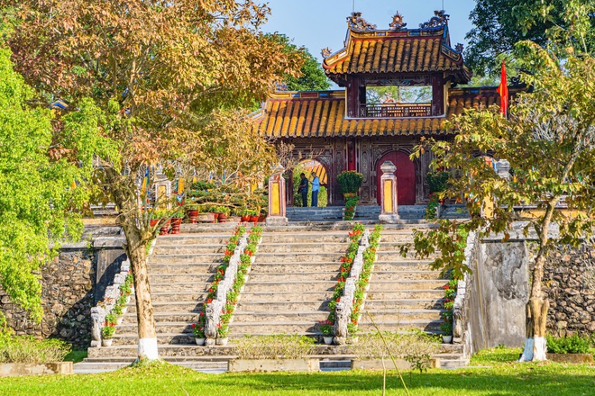 Lăng vua triều Nguyễn, điểm check-in không thể bỏ lỡ dịp nghỉ lễ- Ảnh 2. Lăng vua triều Nguyễn, điểm check-in không thể bỏ lỡ dịp nghỉ lễ- Ảnh 2.